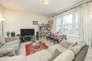102B Amyand Park Road, photo 2
