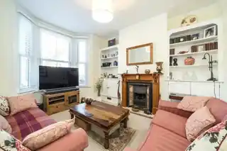 103 Antrobus Road, photo 2