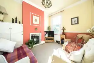 103 Antrobus Road, photo 3