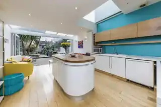 103 Fulwell Road, photo 3