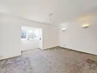 103 Rabournmead Drive, photo 4
