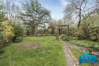 103 Torrington Park, photo 3