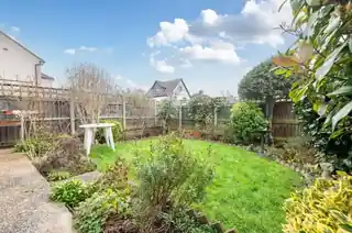 104 Blackfen Road, photo 2