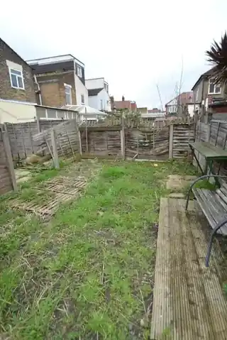104 Selsdon Road, photo 3