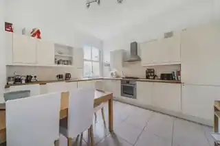 104B Catford Hill, photo 3