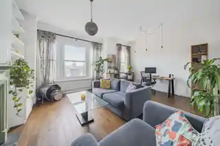 104B Catford Hill, photo 2