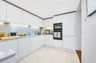 105, Greenfell Mansions, Glaisher Street, photo 3