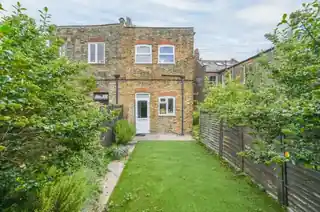 105 Hartswood Road, photo 4