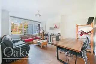 105 Kingsmead Road, photo 2
