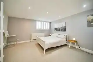 105 Munster Gardens, photo 2