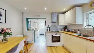 106 Linkfield Road, photo 2