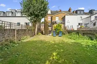 106B Amyand Park Road, photo 3
