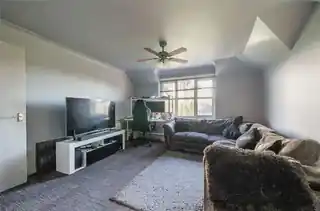 107 Lavender Place, photo 2