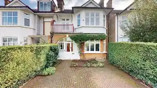 107 Lonsdale Road