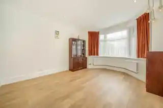 107 Loveday Road, photo 2