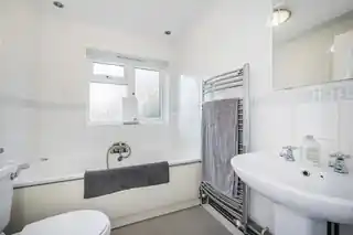 107 Merlin Road, photo 4