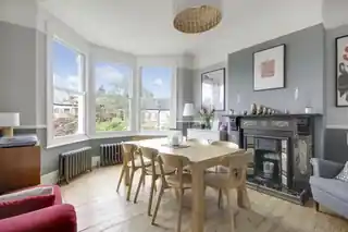 107 Victoria Road, photo 2