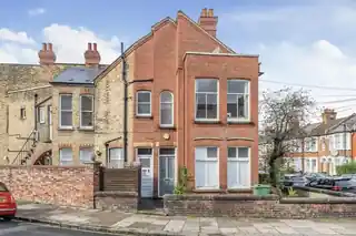 107A Cambray Road, photo 3