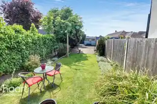 108 Beverley Road, photo 3