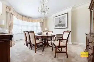 108 Bourne Hill, photo 3