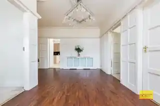 108 Bourne Hill, photo 2