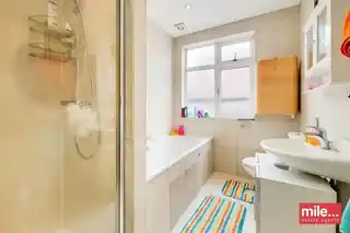 108 Bridge Lane, photo 4