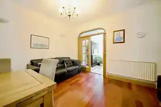 108 Clive Road, photo 3