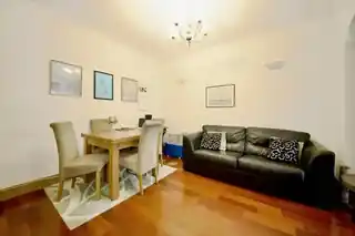 108 Clive Road, photo 4