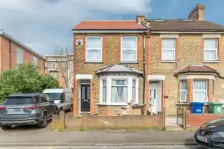 108 Stanley Road, photo 2