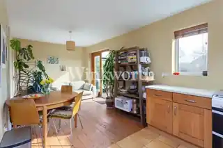 109 Carpenter Gardens, photo 3
