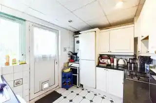 109 Hunters Hall Road, photo 3