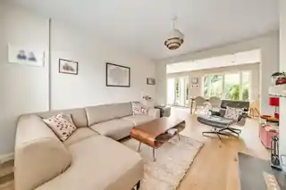 109 King Charles Road, photo 2