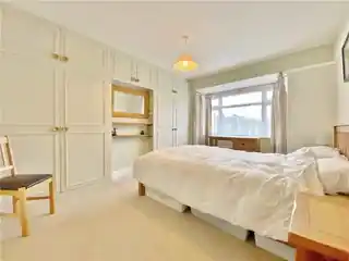 109 Kneller Gardens, photo 4