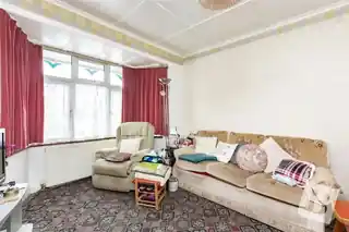 109 Oldchurch Road, photo 4
