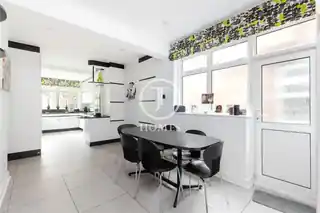 109 Princes Park Avenue, photo 4