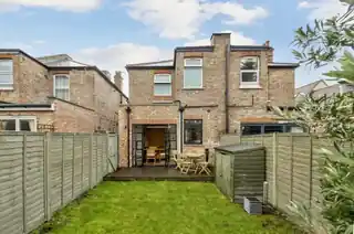 109 Tolworth Park Road, photo 4