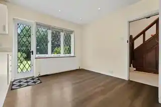 109 Wolsey Road, photo 4
