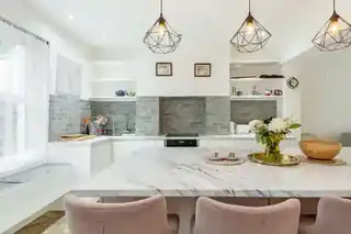 109A Cadogan Terrace, photo 3