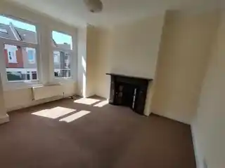 10A Inglemere Road, photo 2