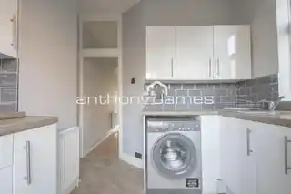 10A Upper Wickham Lane, photo 3