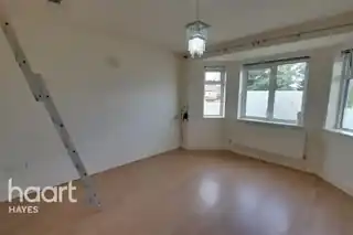 10B Tudor Road, photo 2