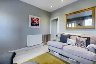 11 Banks Lane, photo 4