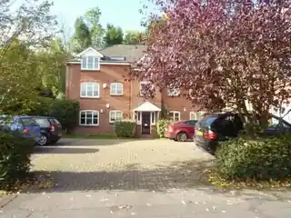 11 Bankside Close, photo 2
