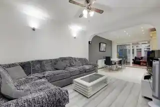 11 Barrack Road, photo 2