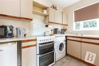 11 Berry Close, photo 3