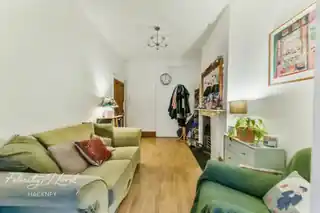 11 Cricketfield Road, photo 4