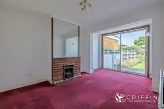 11 Derham Gardens, photo 2