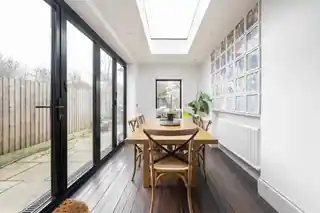 11 Esther Road, photo 3