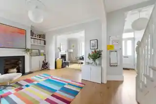11 Forest Road, photo 4