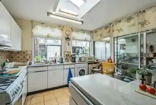 11 Garden Avenue, photo 4